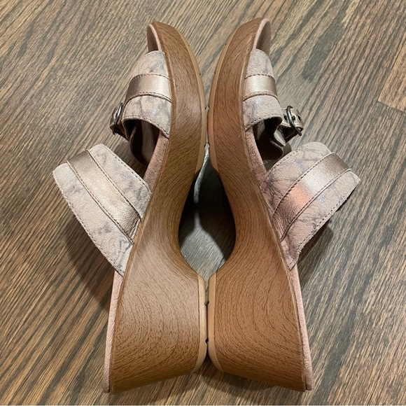 Dansko Jessie Sandal Taupe Marble Suede 9700162200 Size 41 (US 10-10.5) - Picture 8 of 13